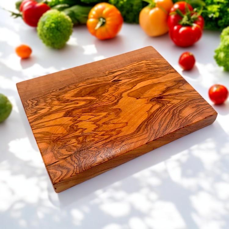 30cm × 15cm RECTANGULAR OLIVE WOOD CHOPPING & SERVING BOARD - Image 7
