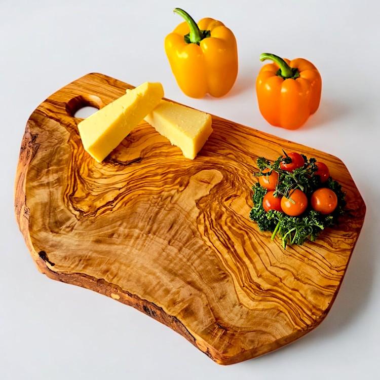40cm IRREGULAR-SHAPED OLIVE WOOD CHARCUTERIE & SERVING BOARD WITH HOLE - Image 4